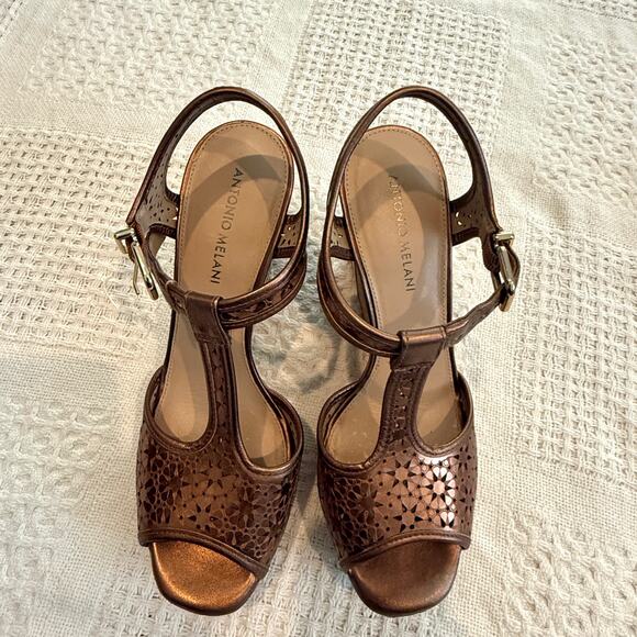 Antonio Melani 9 Selena metallic perforated t strap cork platform wedge 3088 - Picture 6 of 9